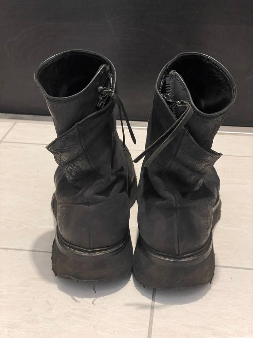 靴 JULIUS SPIRAL ZIP BOOTS