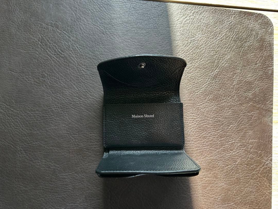 メゾンエスボンド Maison Standards ブラック 三つ折り財布