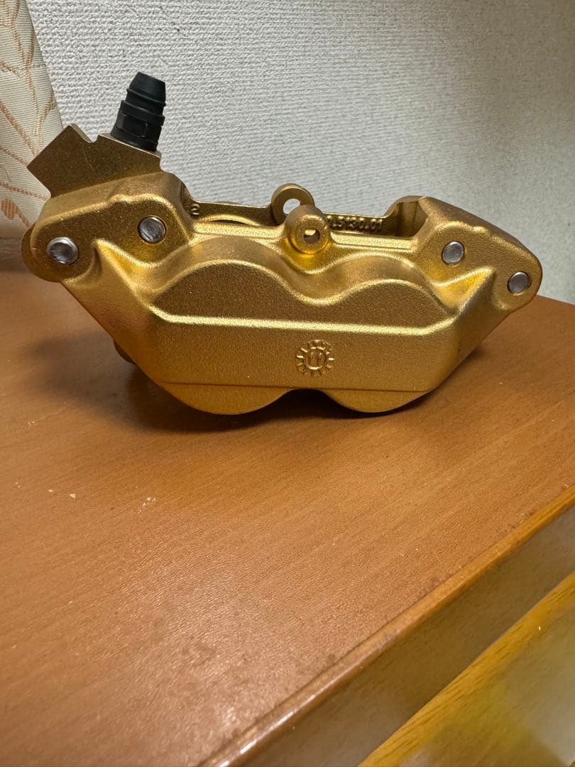 brembo ブレンボ　キャリパー ゴールド　コーケン