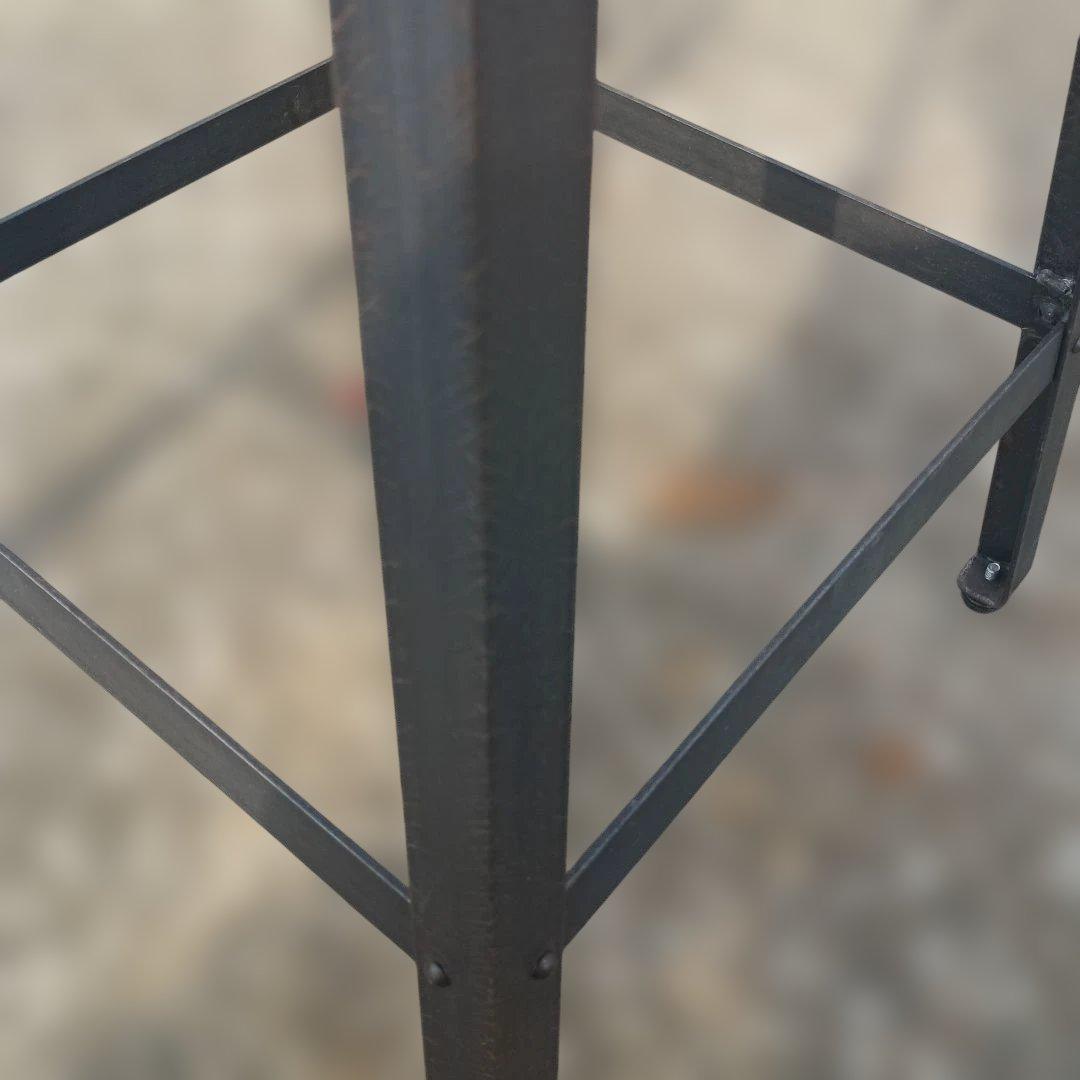 S*y様 5004）円形木製座面のアイアンスツール　ヴィンテージ　インダストリア