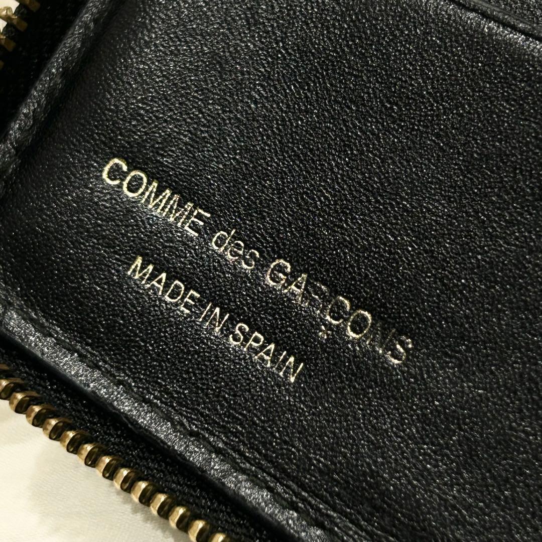 定価3万円 COMME des GARCONS LOGO EMBOSSED