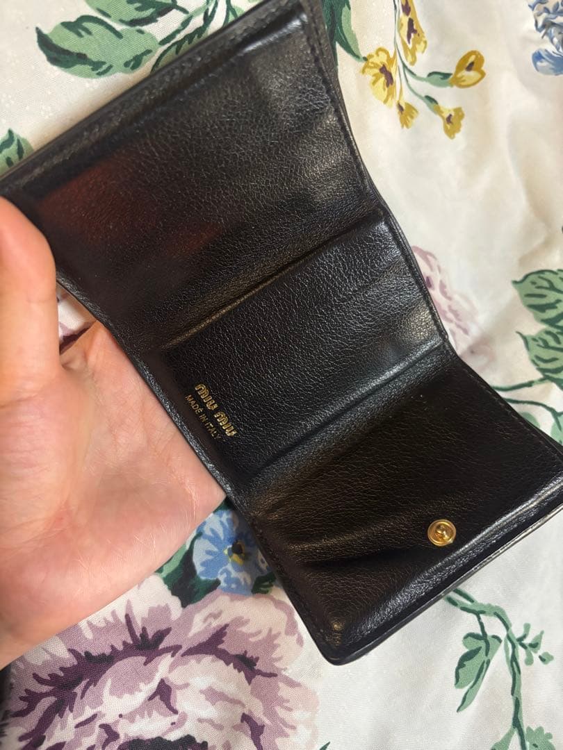 MIU MIU 花柄 三つ折り財布
