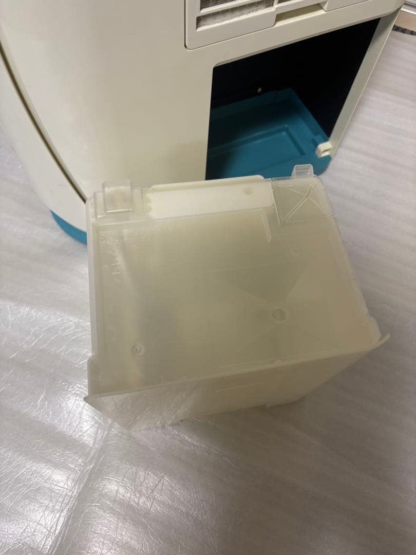 値下げ　美品　コロナ 衣類乾燥除湿機 除湿機　2019年製　送料無料