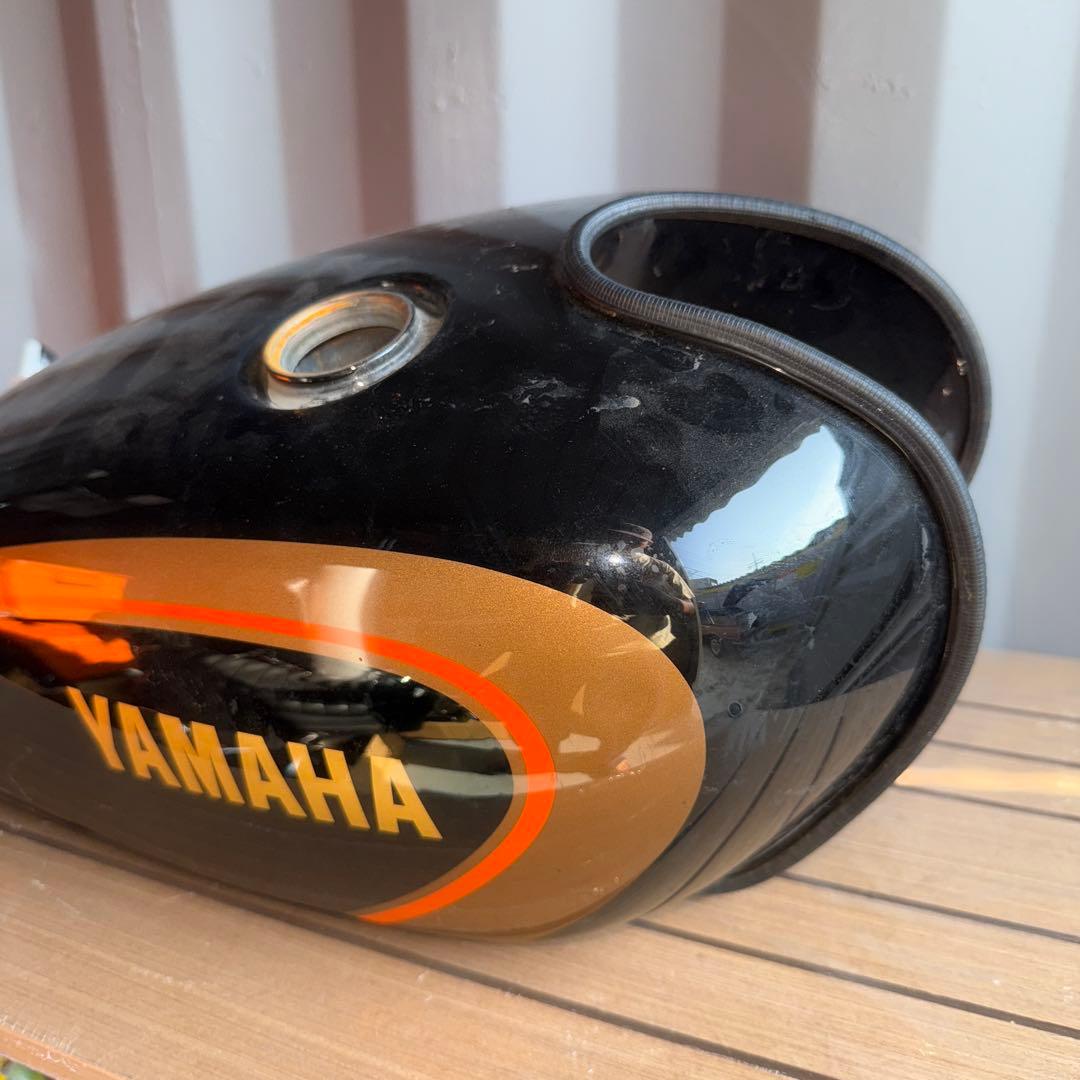 YAMAHA SR400 純正タンク