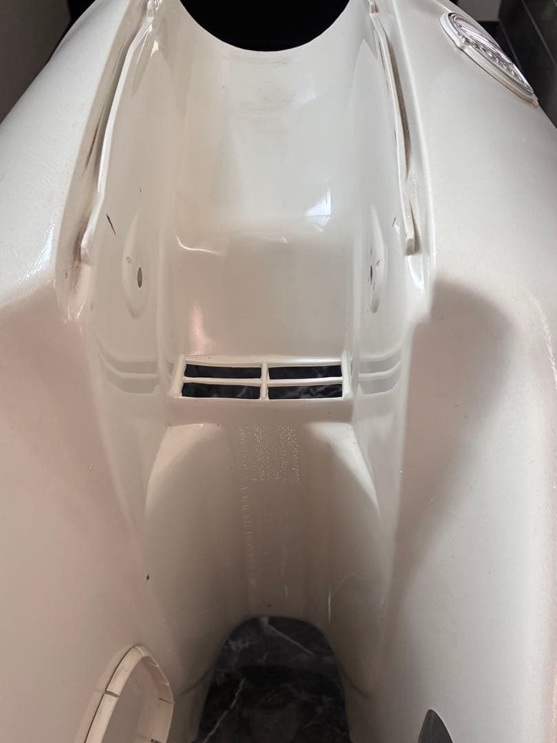 純正部品 エンブレム付き レッグシールド ココナッツホワイト スーパーカブ50