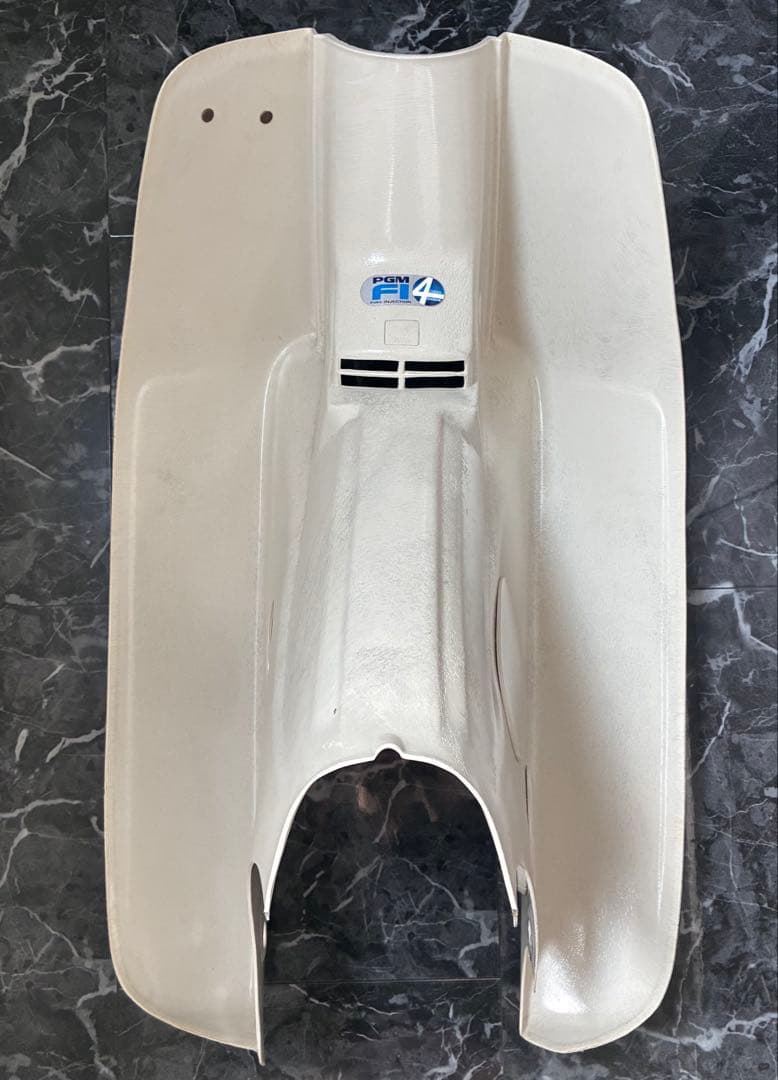 純正部品 エンブレム付き レッグシールド ココナッツホワイト スーパーカブ50