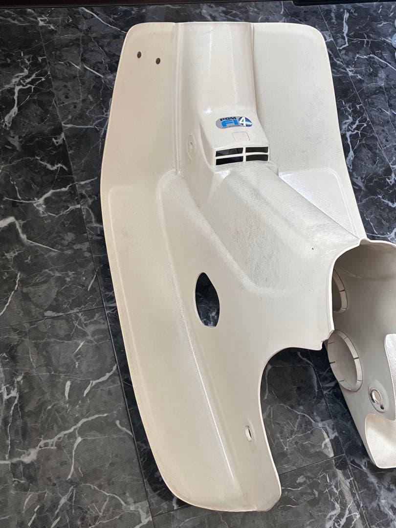 純正部品 エンブレム付き レッグシールド ココナッツホワイト スーパーカブ50