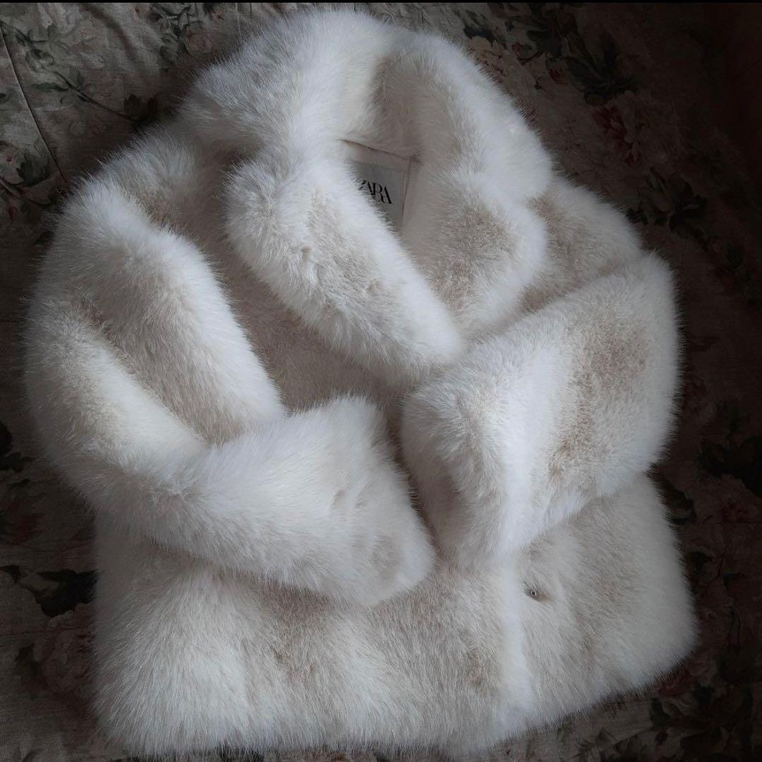 ZARA ホワイトファーコート ショート丈