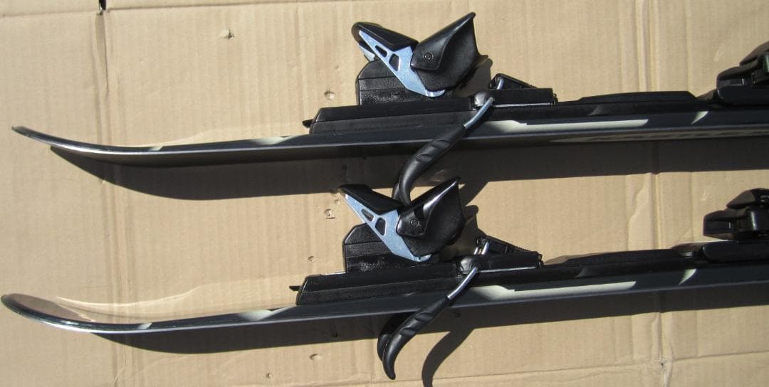 ケスレー(KASTLE)Freeride120cmミッドスキー＆ストック＆バッグ