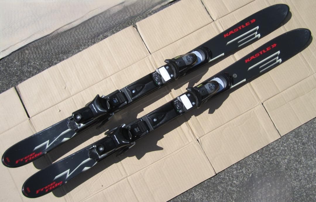 ケスレー(KASTLE)Freeride120cmミッドスキー＆ストック＆バッグ