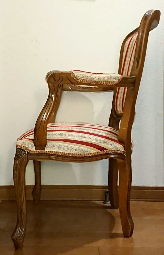 イタリア製 猫脚 アンティーク アームチェア レッドストライプ