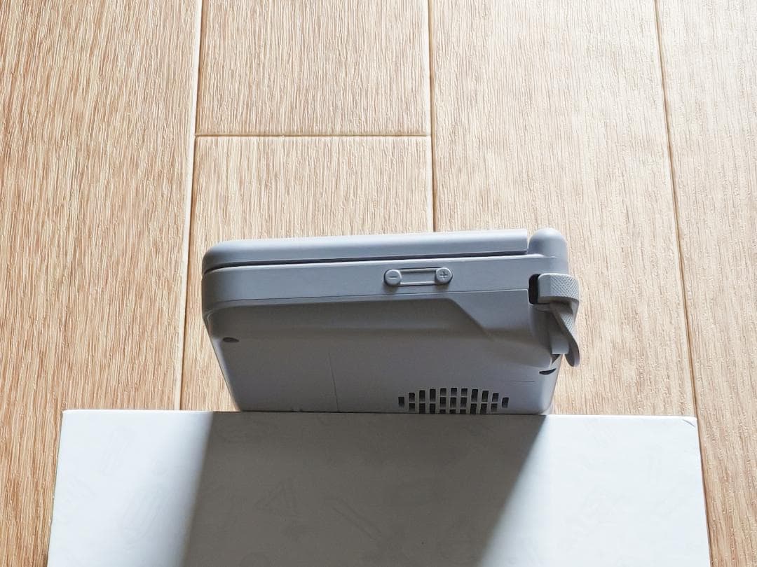 【ほぼ新品】Retroid Pocket Flip2 グレー 16bit カラー