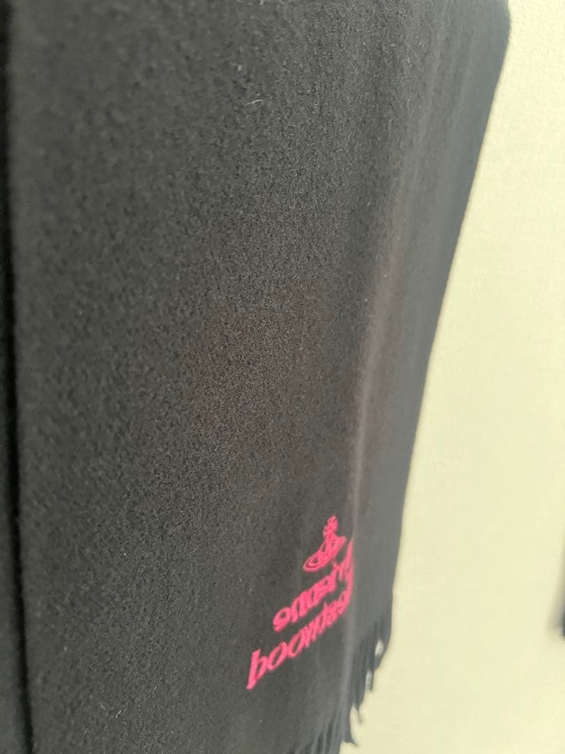 Vivienne Westwood 黒赤マフラー