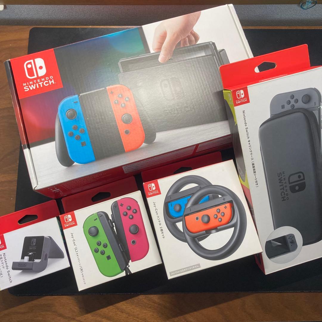 おまけ付Nintendo Switch 本体 + スプラトゥーンamiibo3体