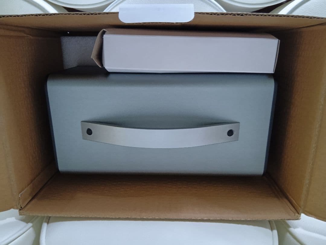 【新品未使用】 動作確認済み★ポータブル電源 300w/90,000mah