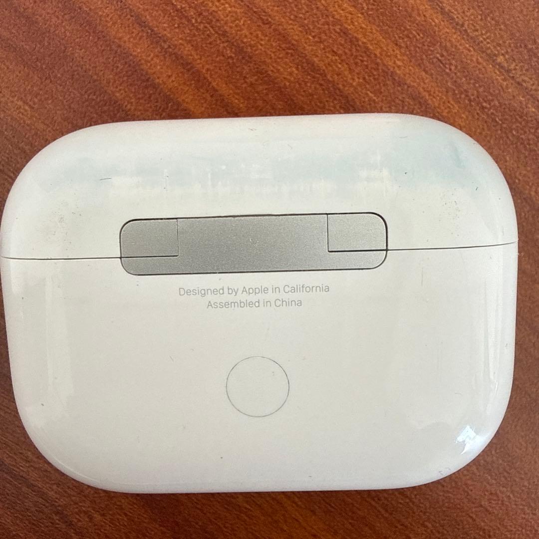 AirPods Pro 第二世代　本体 充電ケース付き