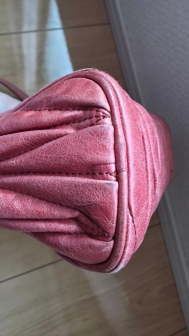 ミュウミュウ マテラッセ　マトラッセ　ミニバッグ　MIUMIU　ピンク