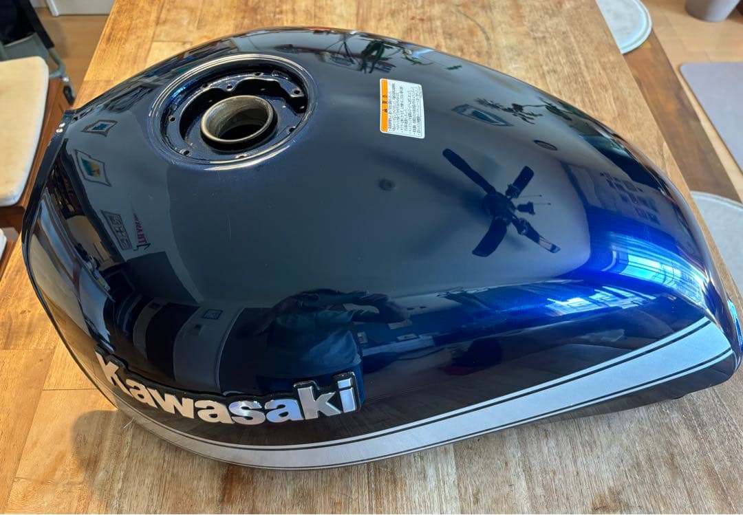 ゼファー750 カワサキ純正タンク オリジナルカラー