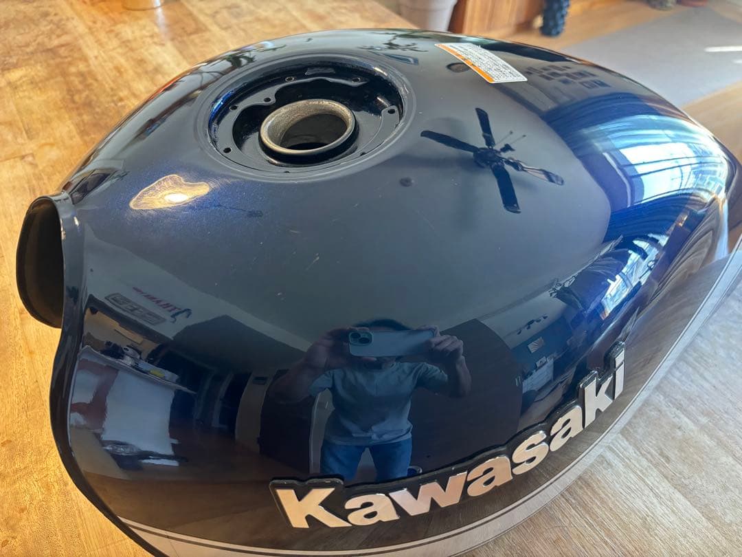 ゼファー750 カワサキ純正タンク オリジナルカラー