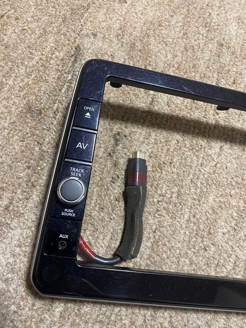 NISSAN 日産　ナビ用操作パネル　純正品　9インチ