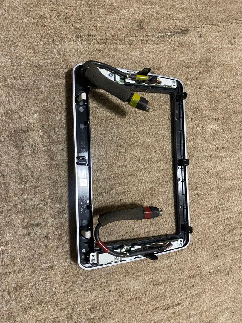 NISSAN 日産　ナビ用操作パネル　純正品　9インチ