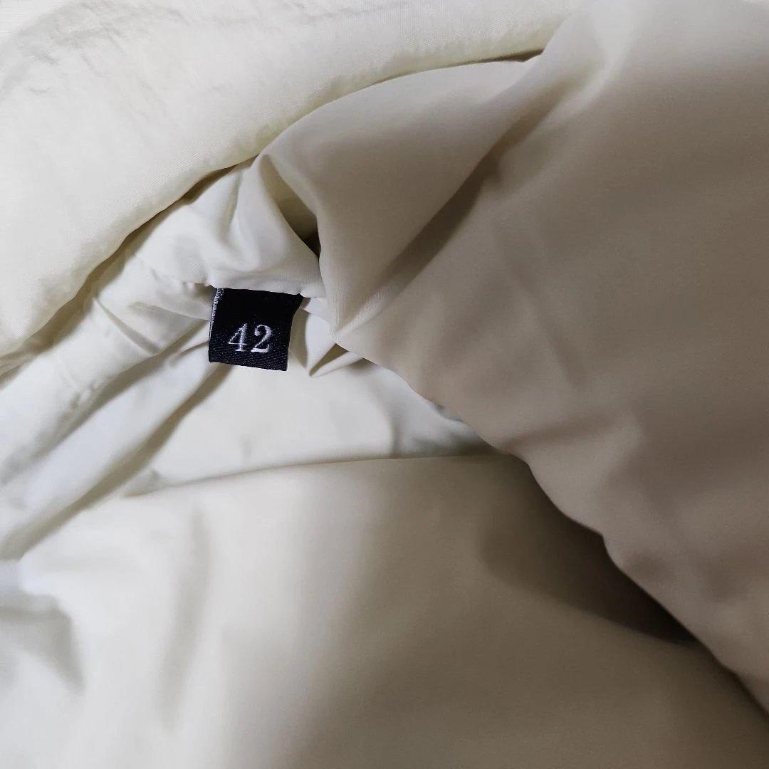 DIESEL ダウンベスト ノースリーブアイボリー