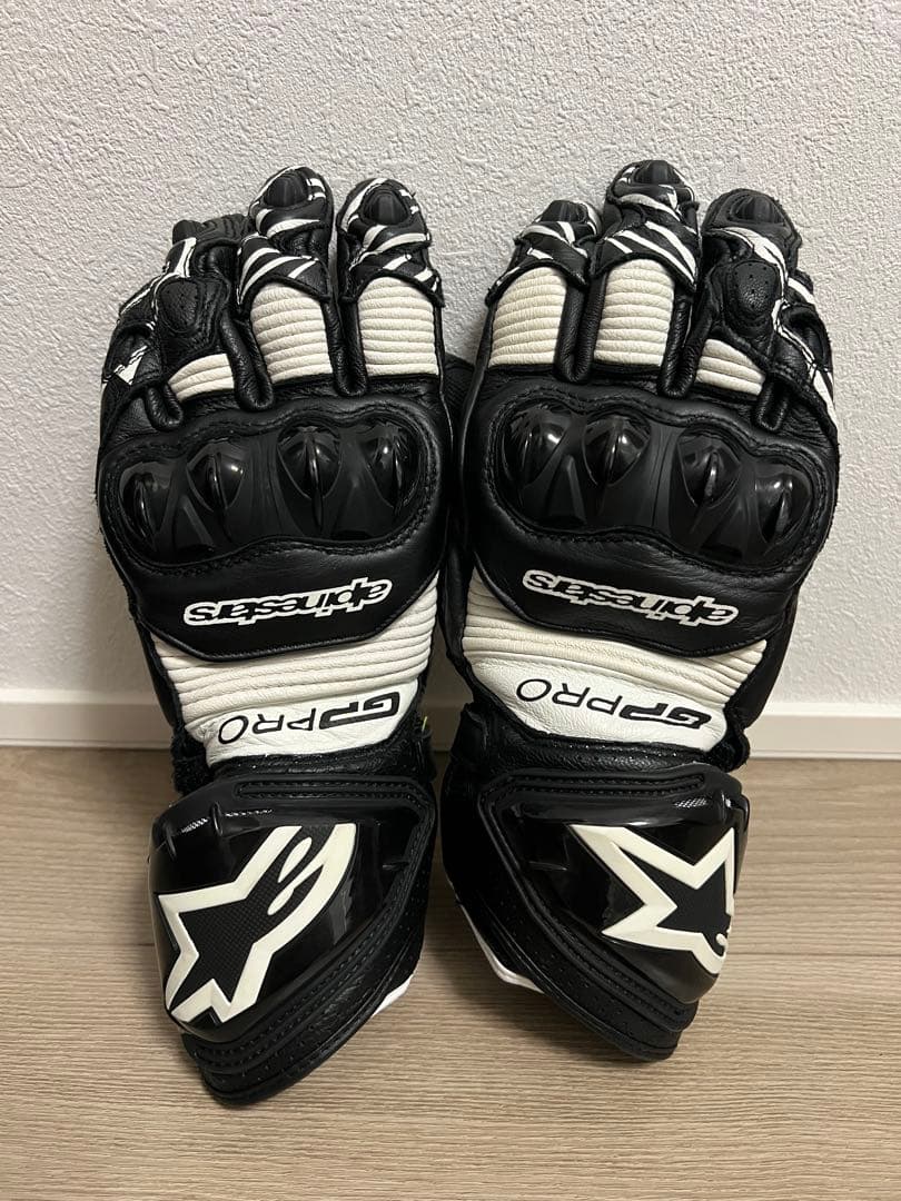 Alpinestars GP PRO R3 グローブ Mサイズ 黒/白