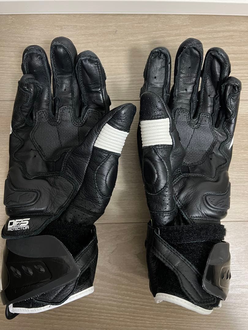 Alpinestars GP PRO R3 グローブ Mサイズ 黒/白