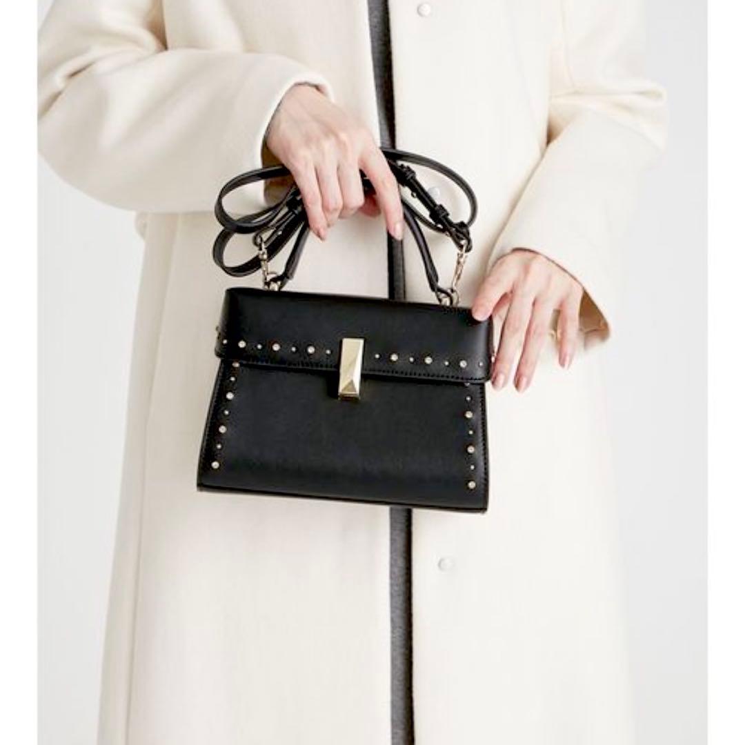 セルフォード リュタンビジュースタッズポシェット ブラック M