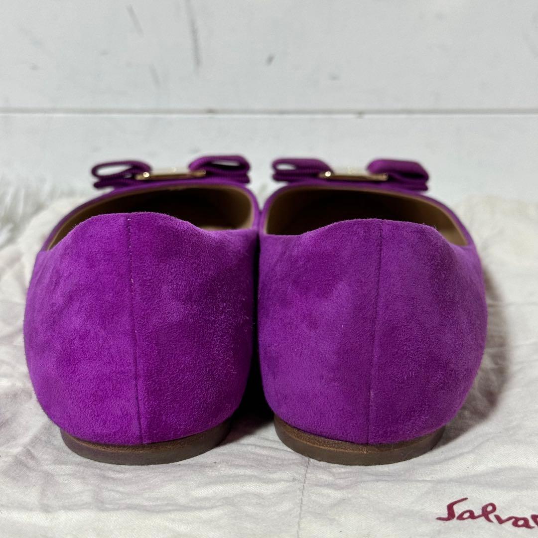 美品✨フェラガモ　フラットシューズ　VARINA ヴァリナ　VARA ヴァラ