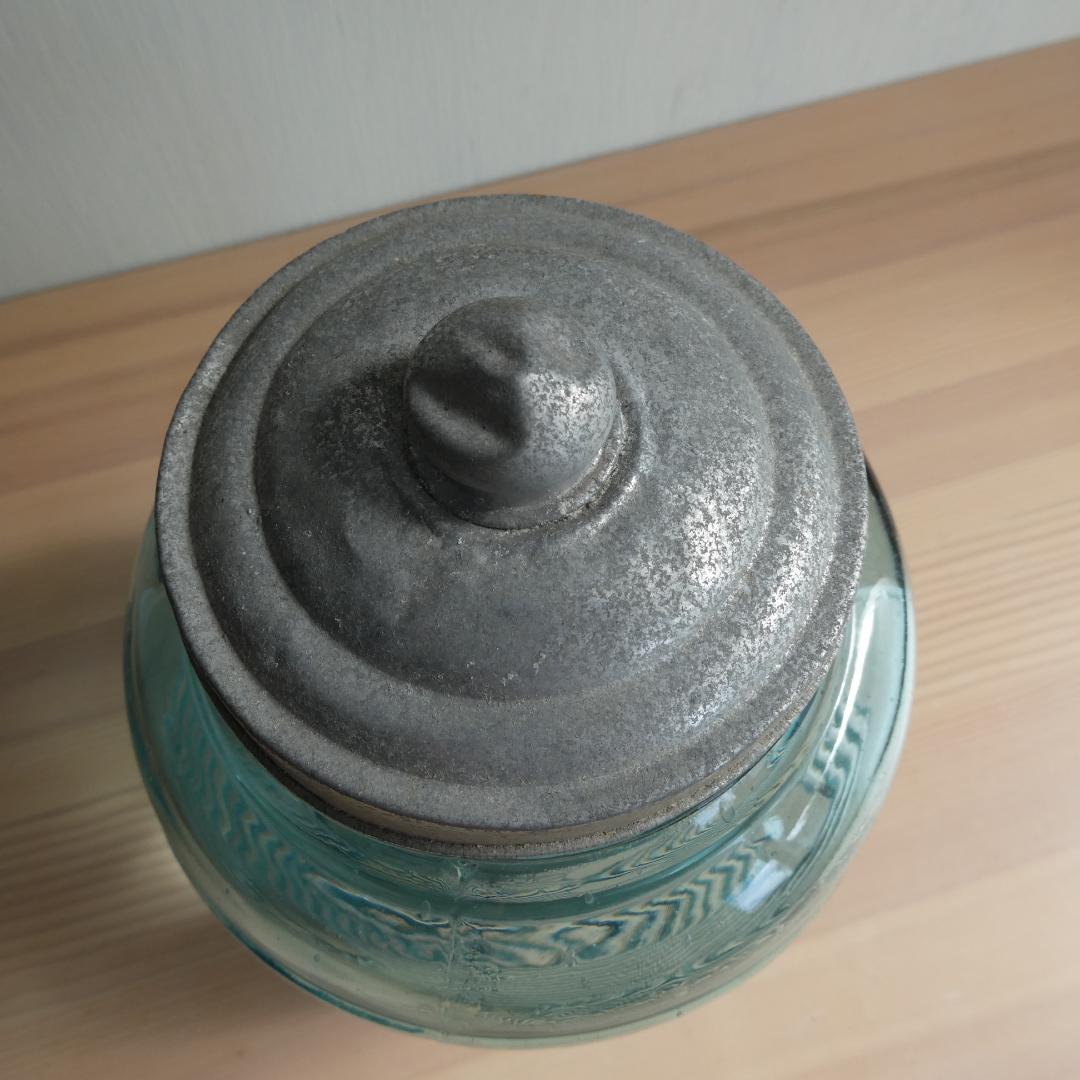 あめや瓶　ガラス瓶アルミ蓋付き　薄い青　戦前