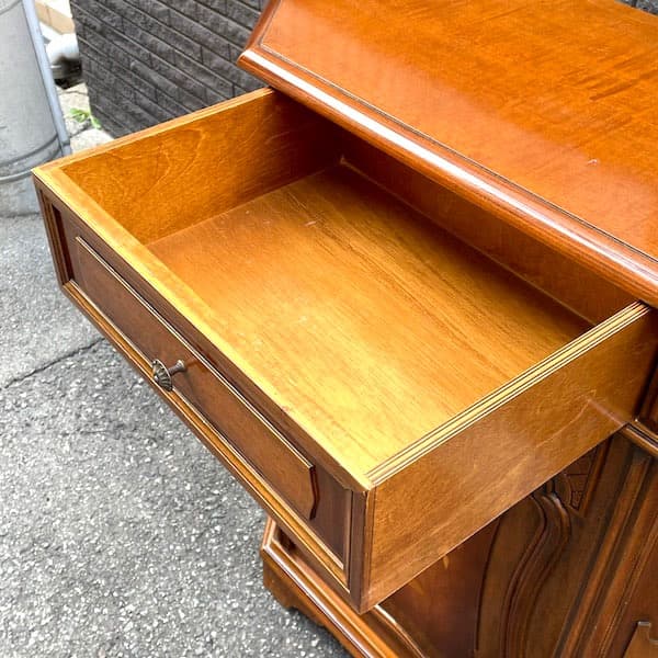 イタリアアンティーク　サイドボード　コンソールテーブル　花台　電話台