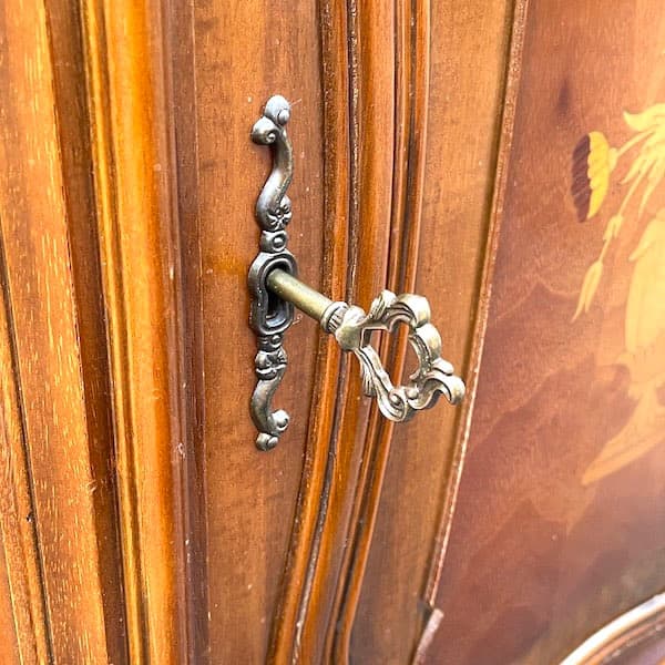 イタリアアンティーク　サイドボード　コンソールテーブル　花台　電話台