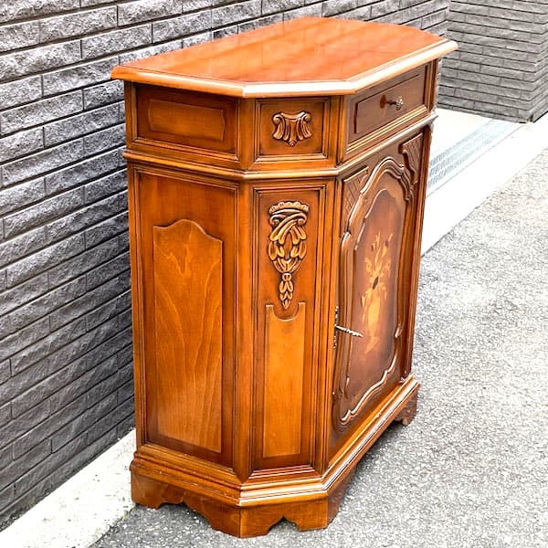 イタリアアンティーク　サイドボード　コンソールテーブル　花台　電話台