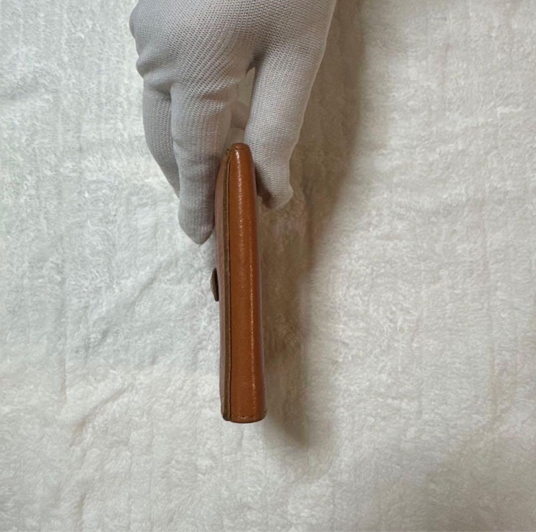 IL BISONTE（イルビゾンテ） 本革 二つ折りレザースクエアウォレット