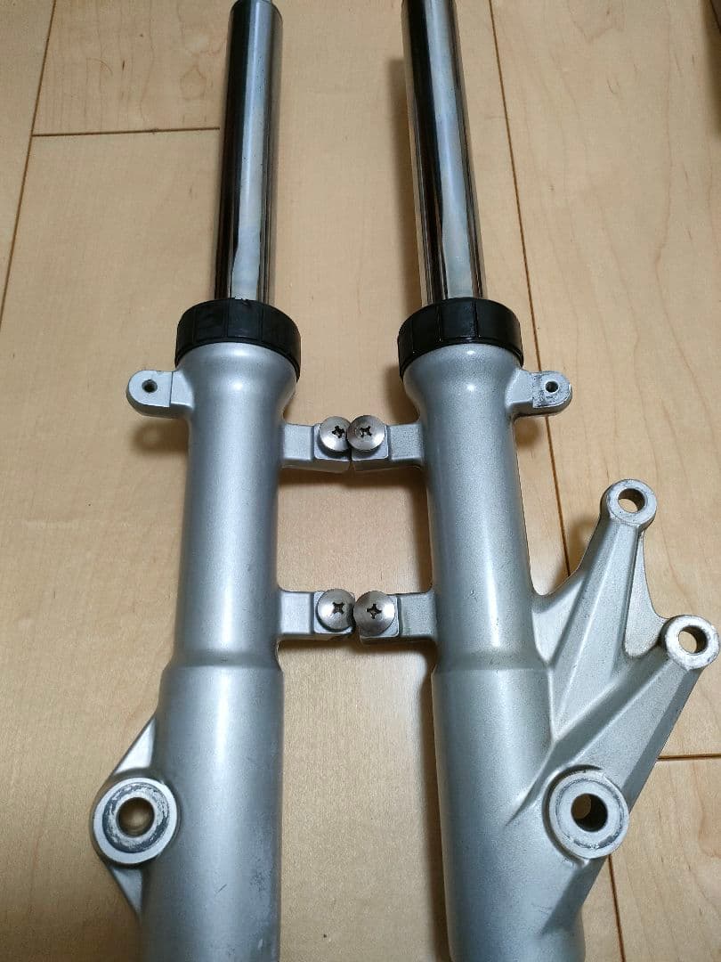 マジェスティｓ　フロントフォーク　OH済　硬さ(突き上げ感)対策品