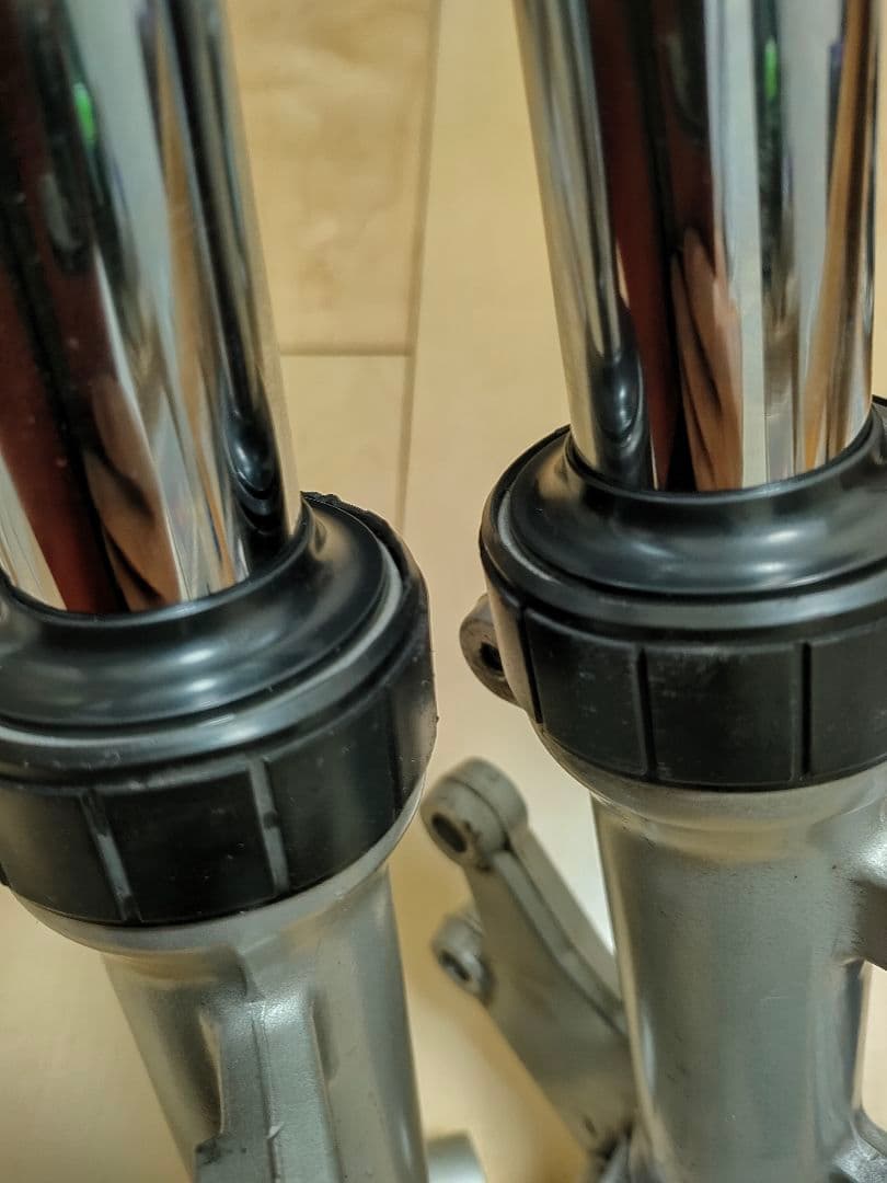 マジェスティｓ　フロントフォーク　OH済　硬さ(突き上げ感)対策品