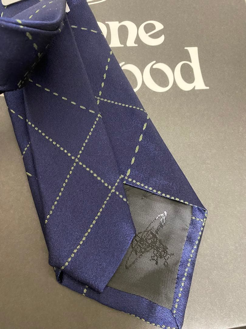 新品・未使用Vivienne Westwood ネクタイ ネイビー