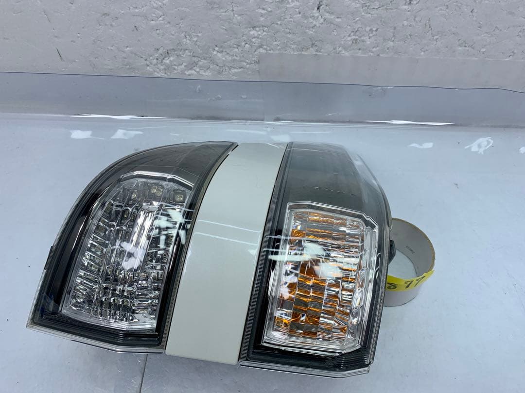 ヴェルファイア 20系 前期 純正 左 LED テールライト テールランプ