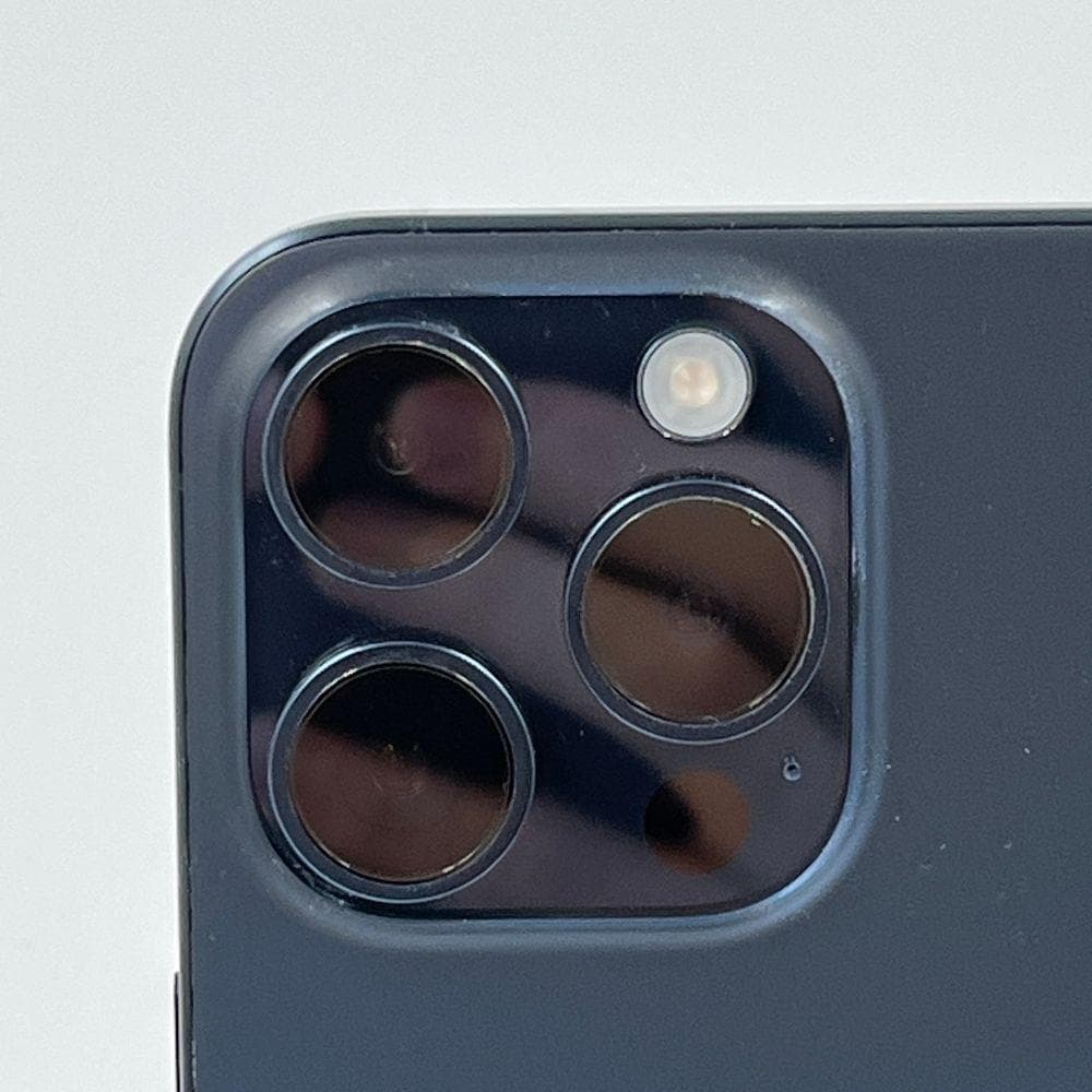 【純正電池88%/利用制限なし】iPhone15Pro 128GB ブルー