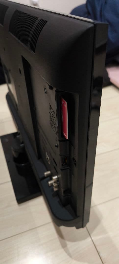 Panasonic TH-24E300 24V型　液晶テレビ　2018年製 中古