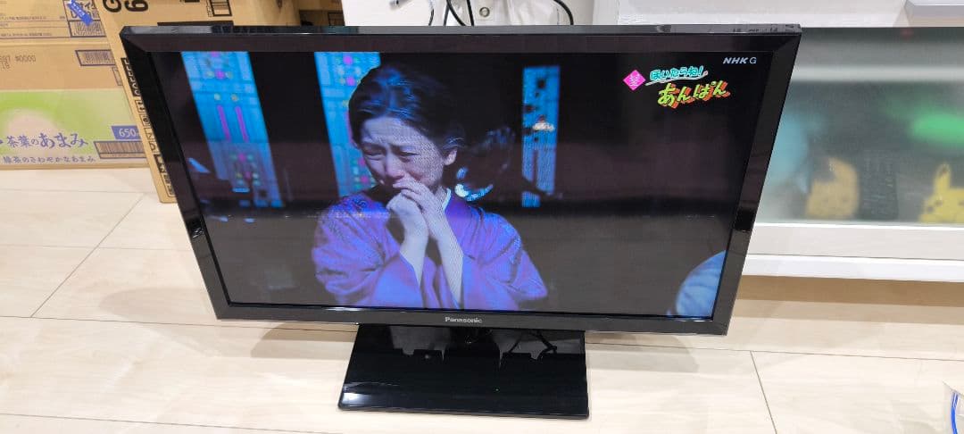 Panasonic TH-24E300 24V型　液晶テレビ　2018年製 中古