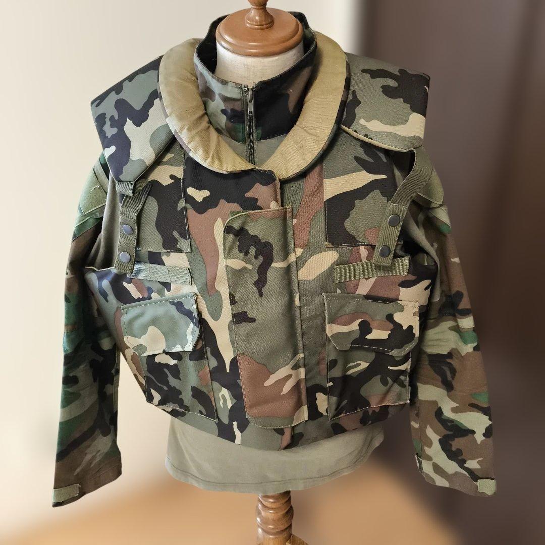 ウッドランド迷彩　装備セット　ボディアーマーPASGT コンシャツ　ポーチ