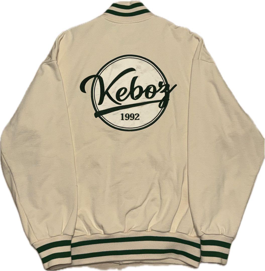 Keboz スタジャン ベージュ グリーン Mサイズ