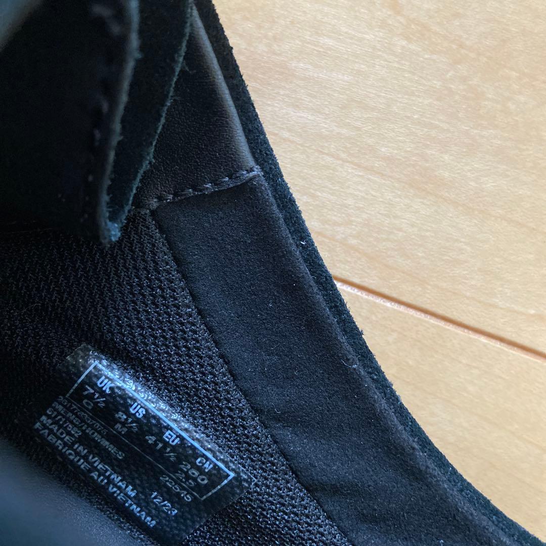 クラークス ワラビー エヴォ ウォータープルーフ ブラック