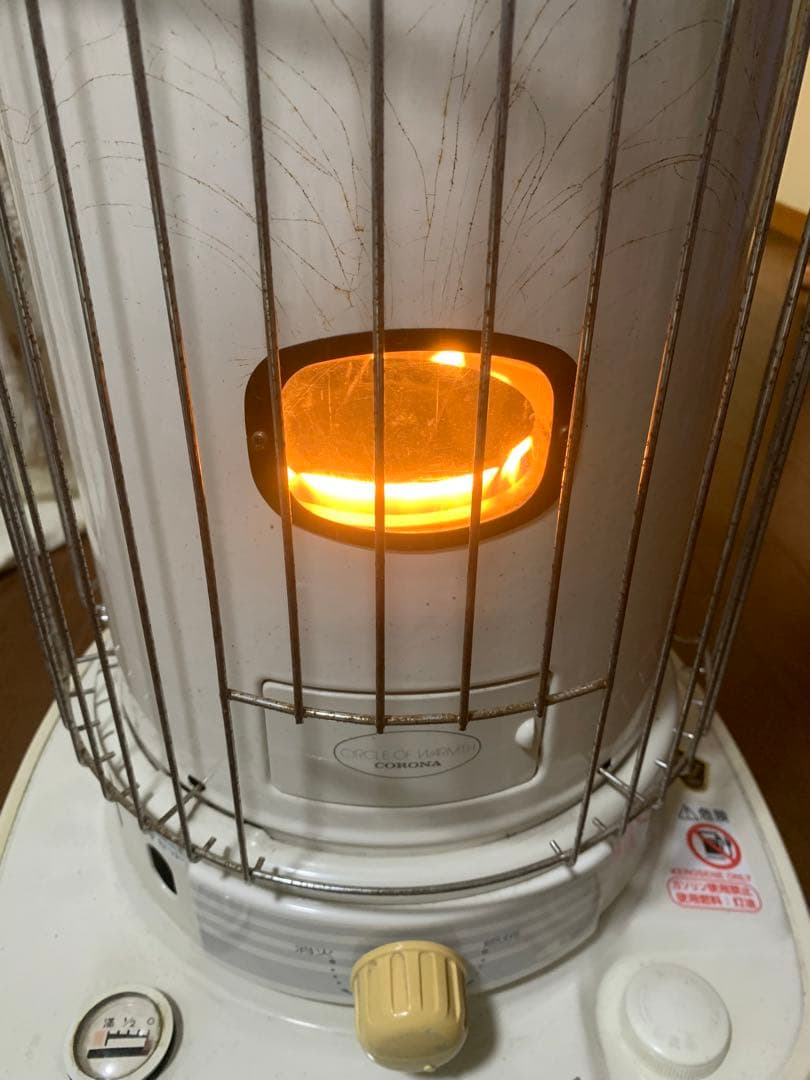 コロナ石油ストーブ 円筒形 ホワイト