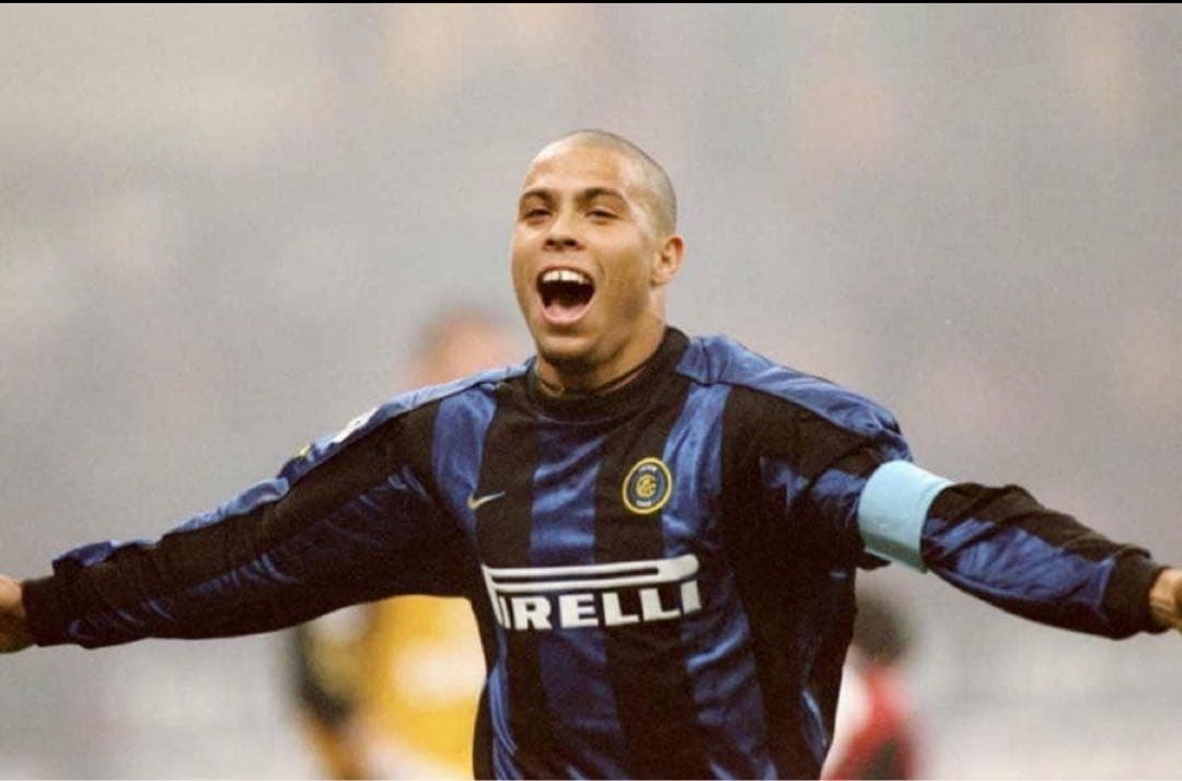 インテルホームユニフォーム【 2000-01 】　サッカー