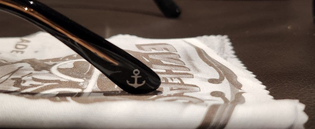 EVILACTイーブルアクト EMBLEM -limited edition-