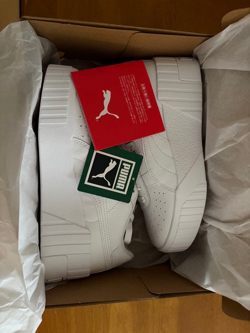 【新品】PUMA レディース CALI ウェッジ　厚底 スニーカー　靴　23.5