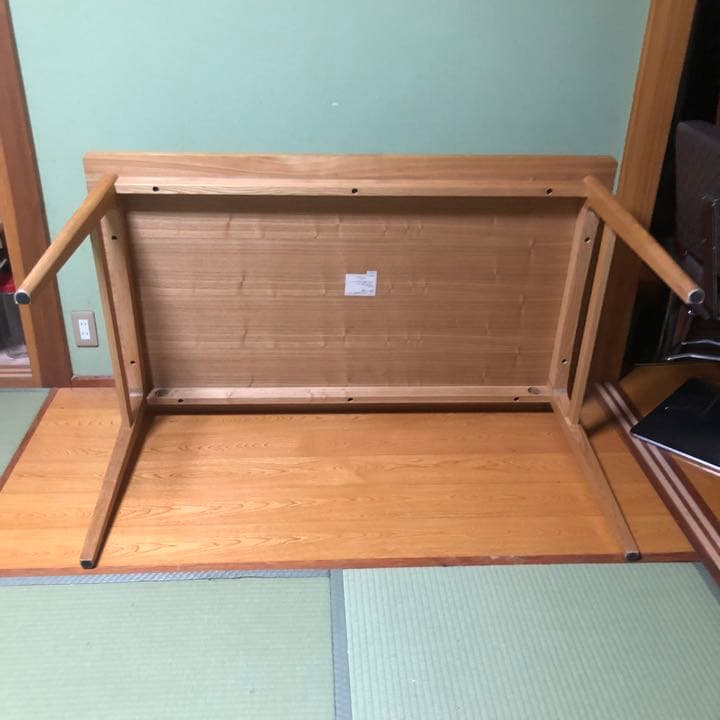 新生活の特別セール中！SIGNE 4人掛けダイニングテーブル